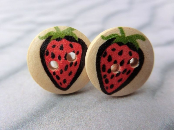 Holzknopf Ohrstecker Erdbeere Strawberry